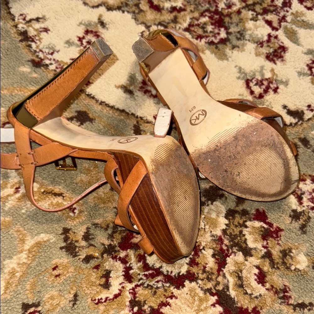 Michael Kors Tan Heels with Elegant Strappy Design - Picture 3 of 4